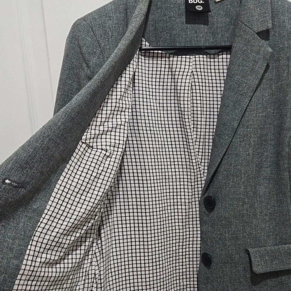 BDG women's gray, fully lined jacket, two front pockets,  button down. S…